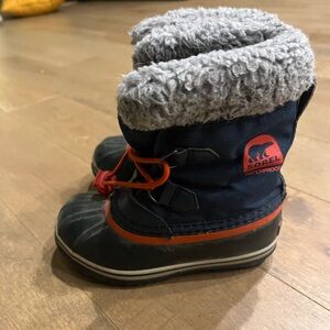 Sorel winter boots size 13 toddler